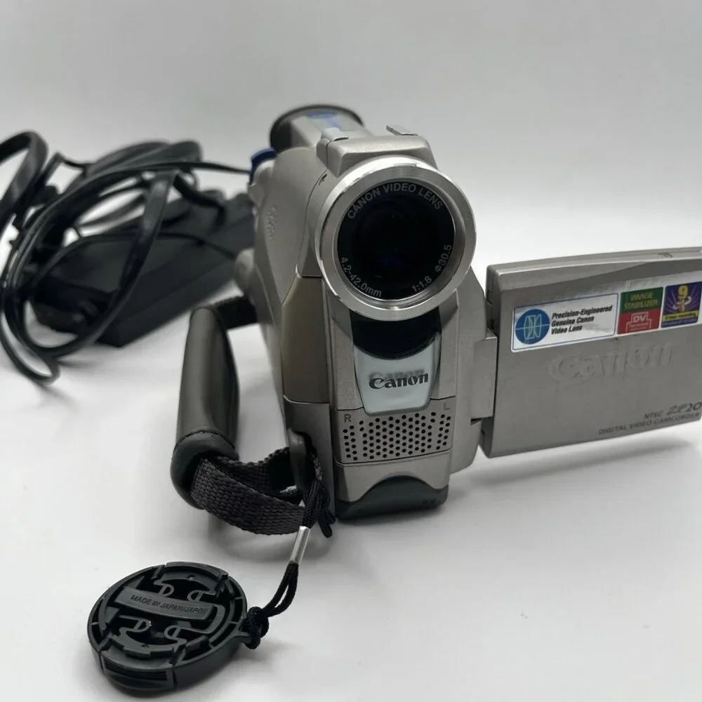 Canon ZR20 MiniDV Flip LCD Camcorder Digital Video Camera W/ Remote FOR PARTS